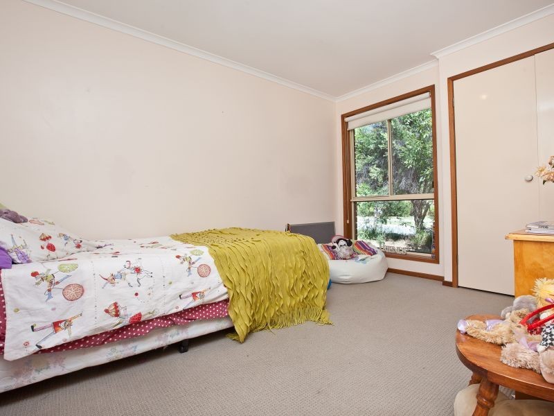 5 Mount Vernon Drive, Kambah ACT 2902