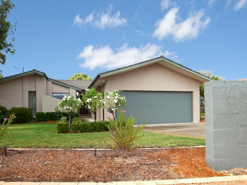 16 Pasmore Close, Kaleen ACT 2617