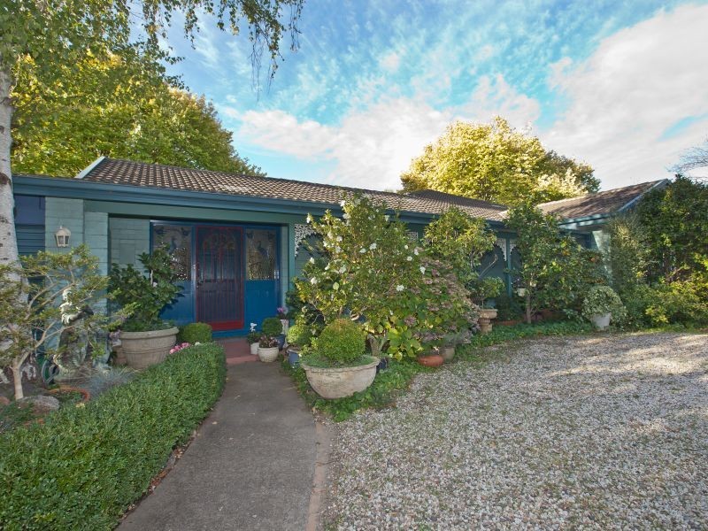 3 Jelbart Street, Mawson ACT 2607