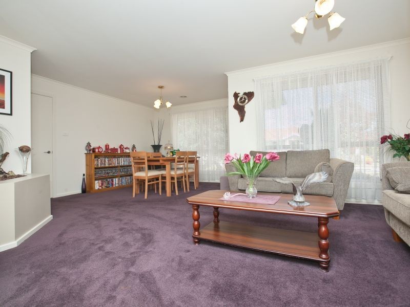 30 McGilvray Close, Gordon ACT 2906