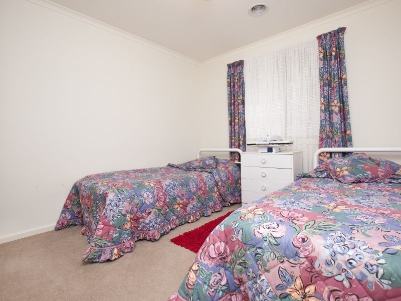 30 McGilvray Close, Gordon ACT 2906