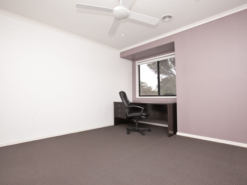 9/32 Doeberl Place, Queanbeyan NSW 2620