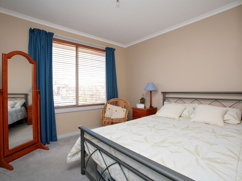 33/174 Clive Steele Avenue, Monash ACT 2904