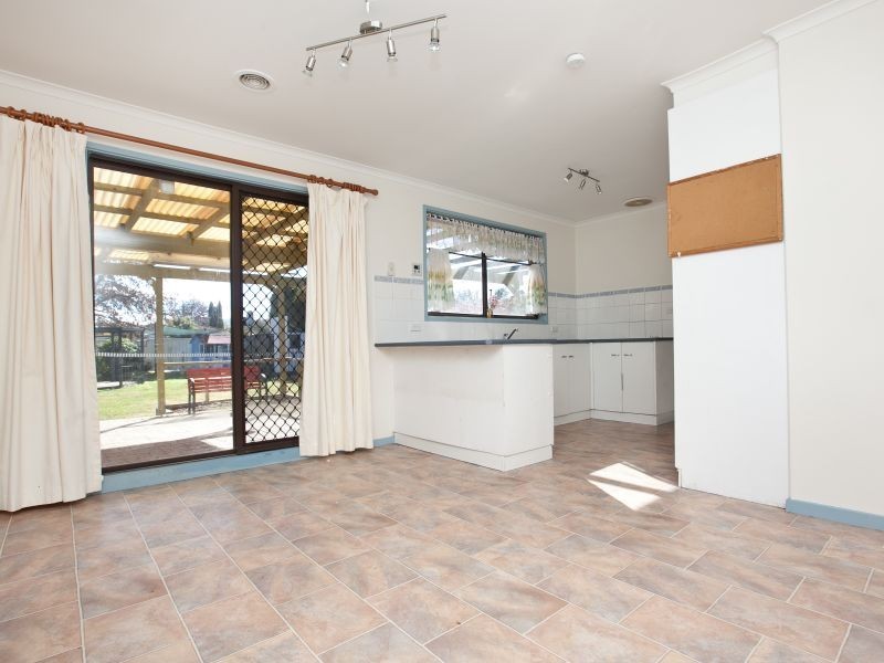 12 McBurney Crescent, Richardson ACT 2905