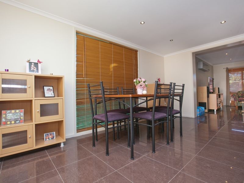 11 Coventry Close, Gordon ACT 2906