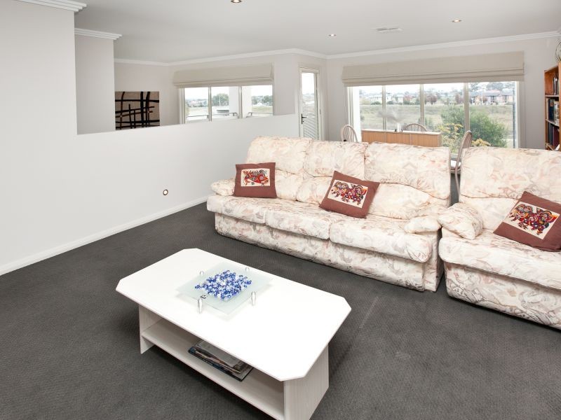 19 Beveridge Crescent, Forde ACT 2914