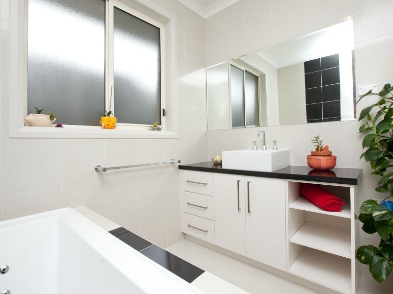 19 Beveridge Crescent, Forde ACT 2914