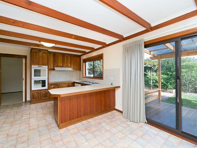 42 Julia Flynn Avenue, Isaacs ACT 2607