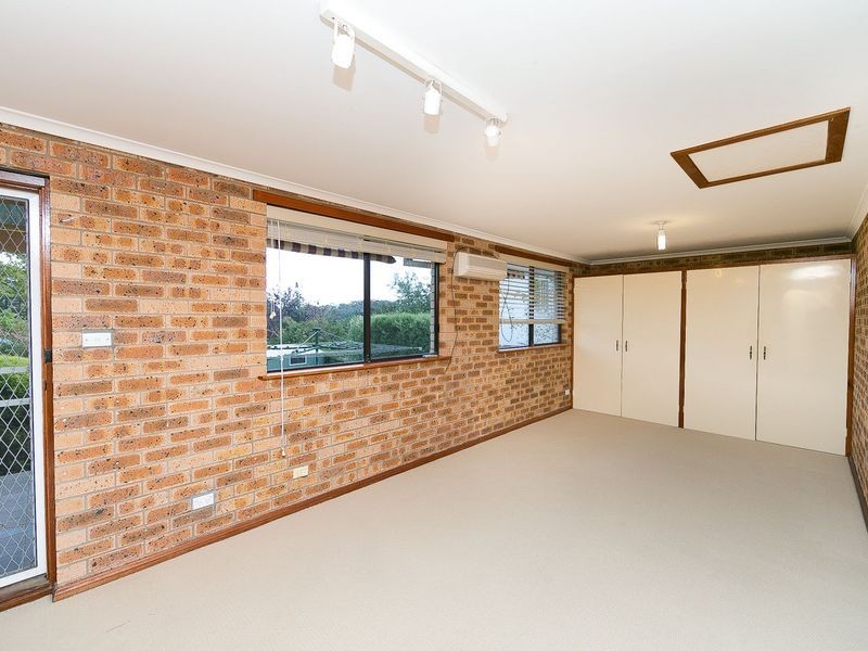42 Julia Flynn Avenue, Isaacs ACT 2607