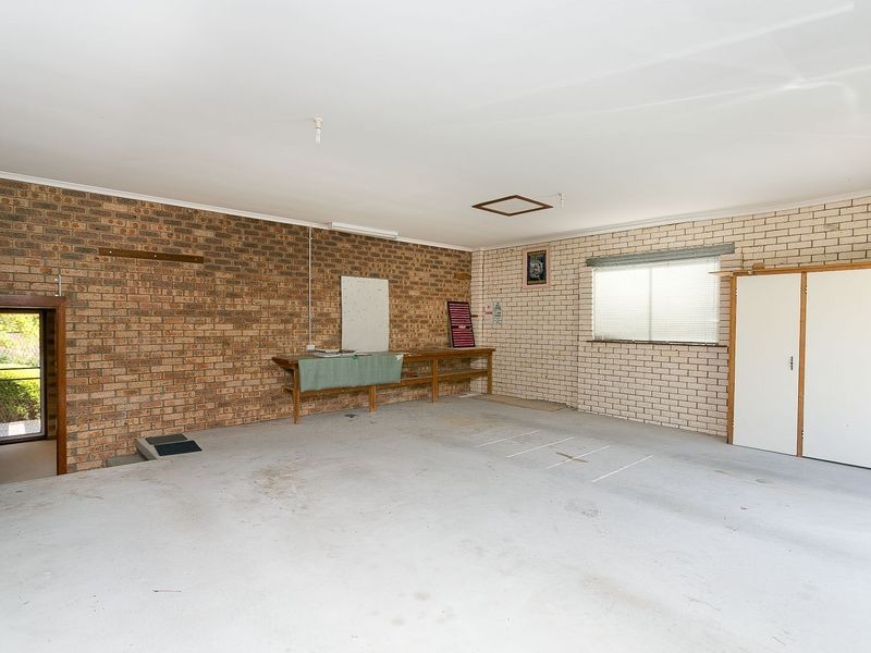 42 Julia Flynn Avenue, Isaacs ACT 2607