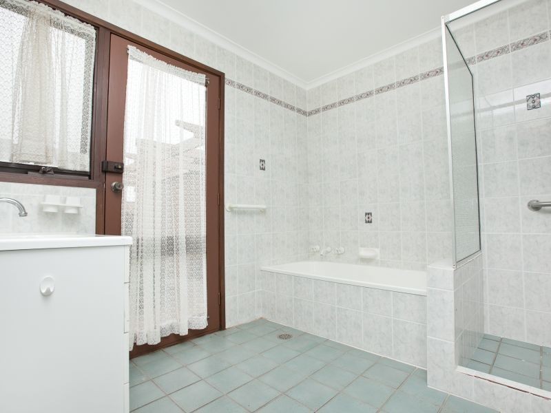 2/1 Batchelor Street, Torrens ACT 2607