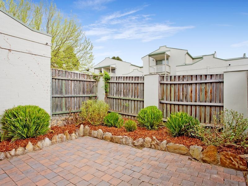 2/35 Tenison Woods Circuit, Bonython ACT 2905