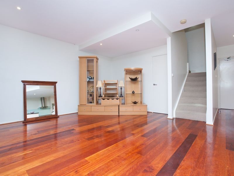 32/58 Eileen Good Street, Greenway ACT 2900