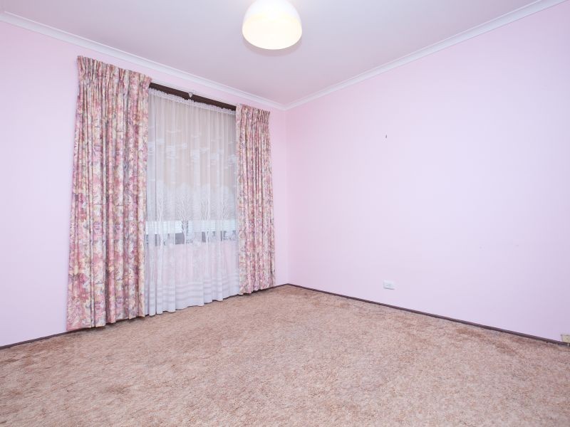 82 Lansell Circuit, Wanniassa ACT 2903