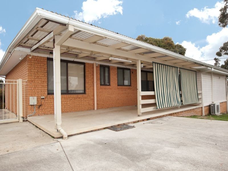 82 Lansell Circuit, Wanniassa ACT 2903
