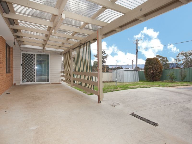 82 Lansell Circuit, Wanniassa ACT 2903