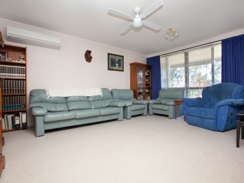 13 Gunning Place, Kambah ACT 2902