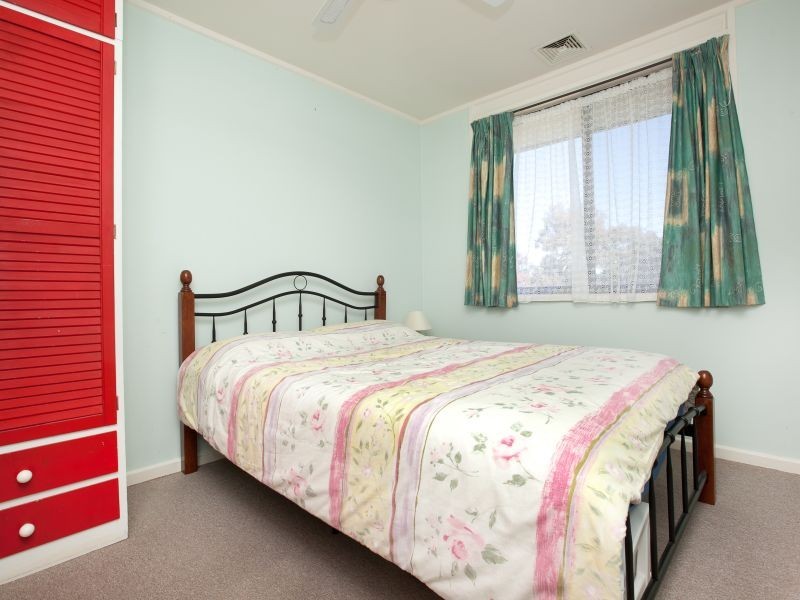 13 Gunning Place, Kambah ACT 2902