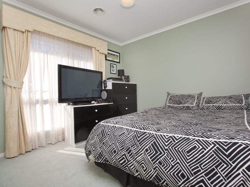 12 Barringer Street, Conder ACT 2906
