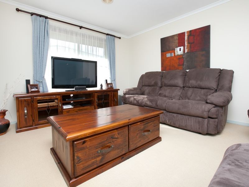 63 Callaway Crescent, Gordon ACT 2906