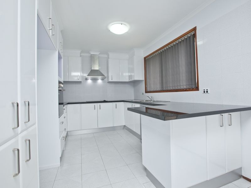 8 Ballard Place, Monash ACT 2904