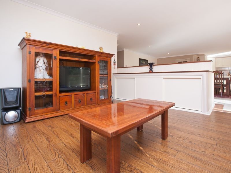 24 Wittunga Crescent, Banks ACT 2906