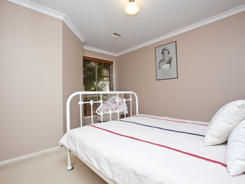 24 Wittunga Crescent, Banks ACT 2906