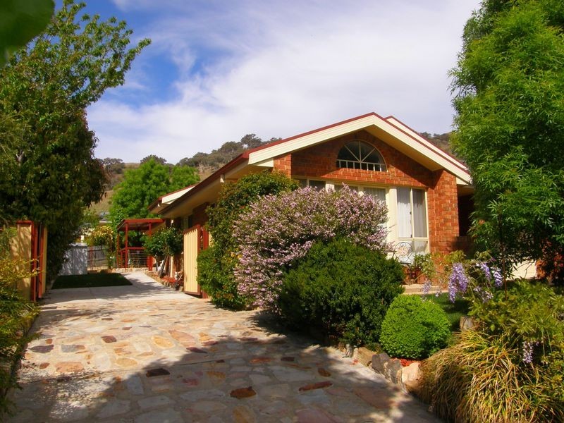 24 Wittunga Crescent, Banks ACT 2906