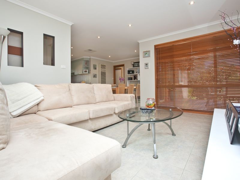 5A Roth Place, Conder ACT 2906