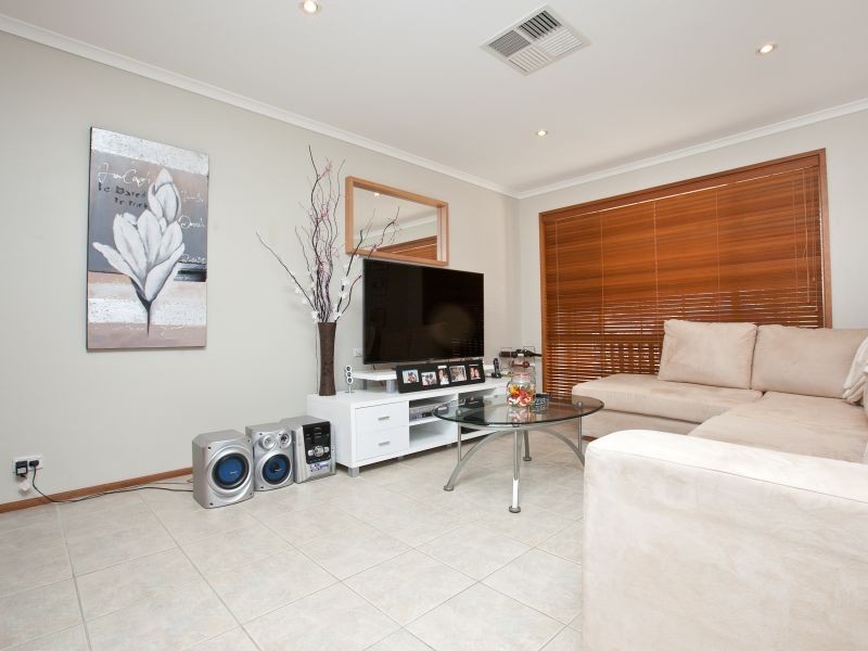 5A Roth Place, Conder ACT 2906