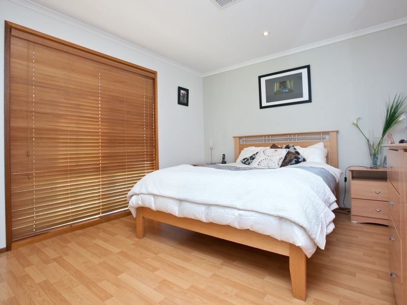 5A Roth Place, Conder ACT 2906