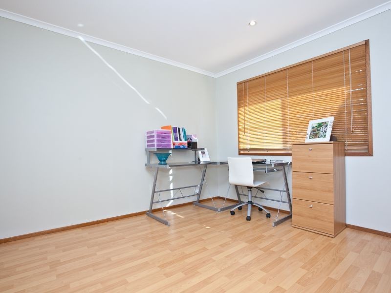 5A Roth Place, Conder ACT 2906