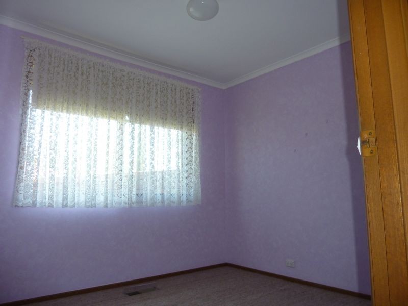 106 Castleton Crescent, Gowrie ACT 2904