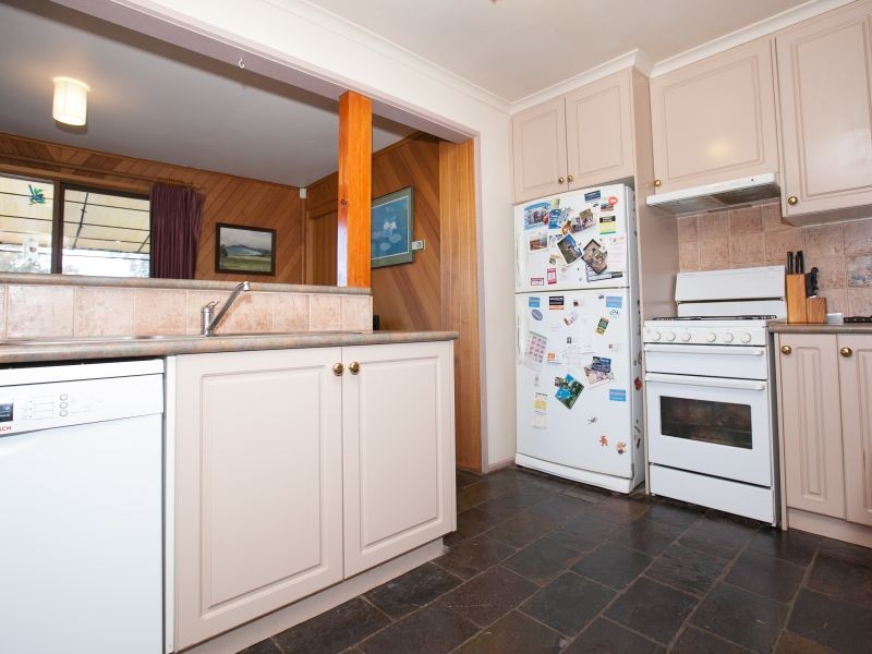 6 Conolly Place, Kambah ACT 2902