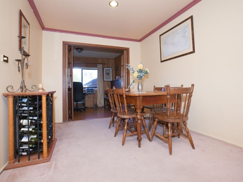 6 Conolly Place, Kambah ACT 2902