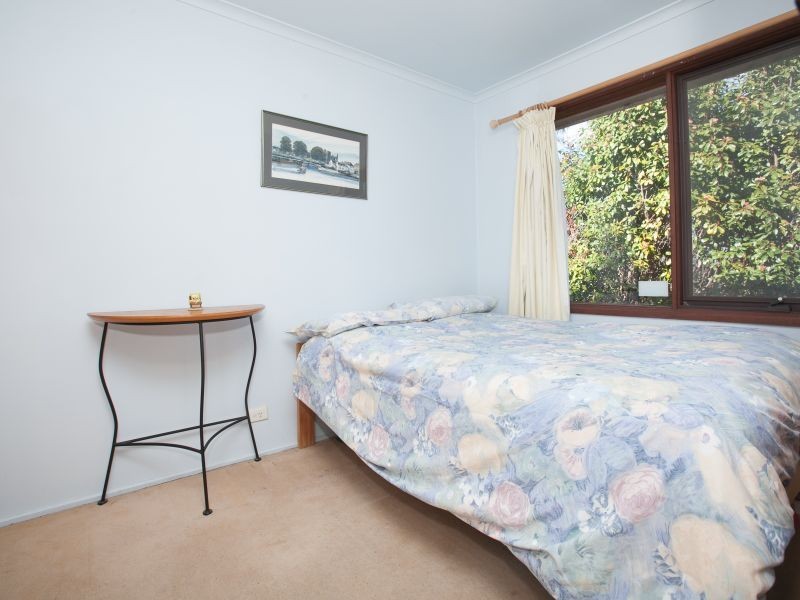 6 Conolly Place, Kambah ACT 2902