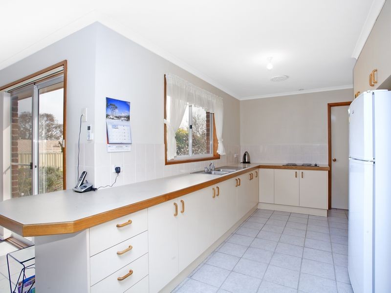 2 Adcock Place, Banks ACT 2906