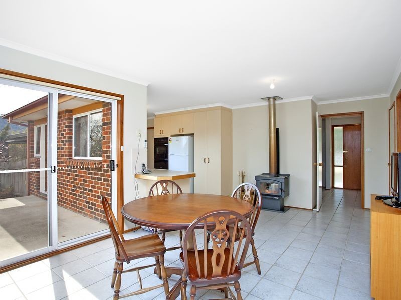 2 Adcock Place, Banks ACT 2906