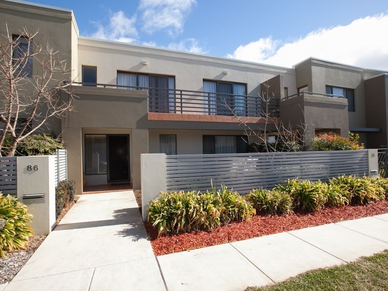 86 Eileen Good Street, Greenway ACT 2900