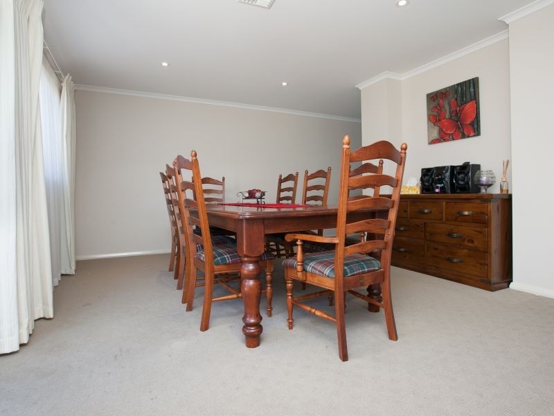 86 Eileen Good Street, Greenway ACT 2900