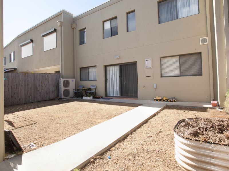 86 Eileen Good Street, Greenway ACT 2900