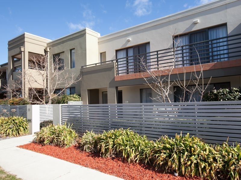 86 Eileen Good Street, Greenway ACT 2900