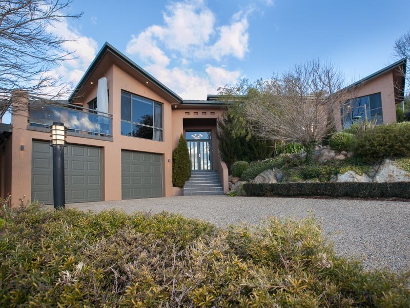 13 Staunton Place, Gordon ACT 2906