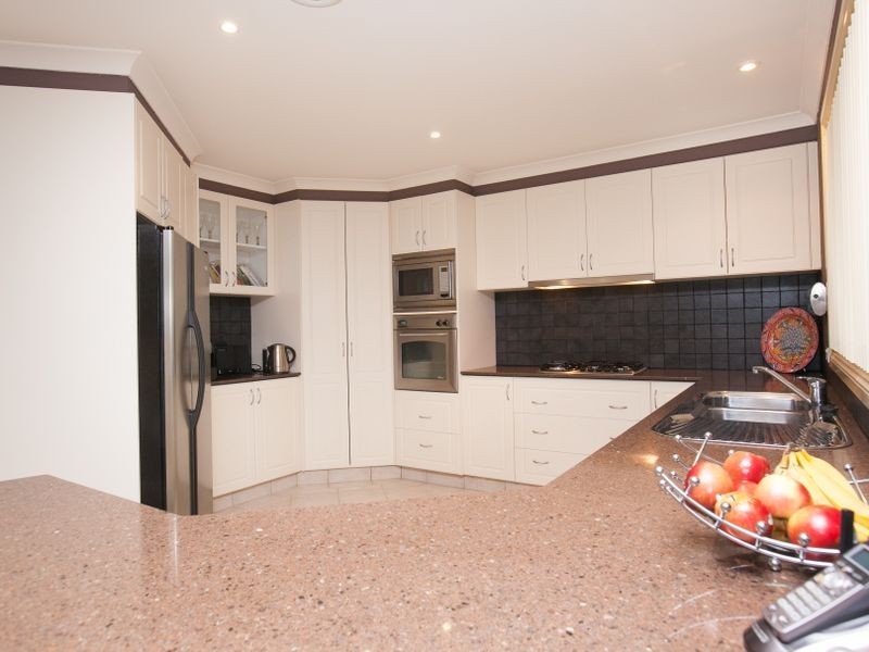 13 Staunton Place, Gordon ACT 2906