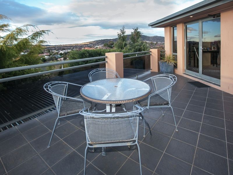 13 Staunton Place, Gordon ACT 2906