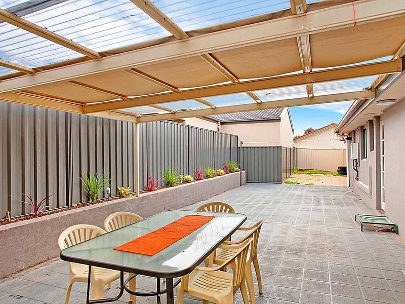 28 Barraclough Crescent, Monash ACT 2904