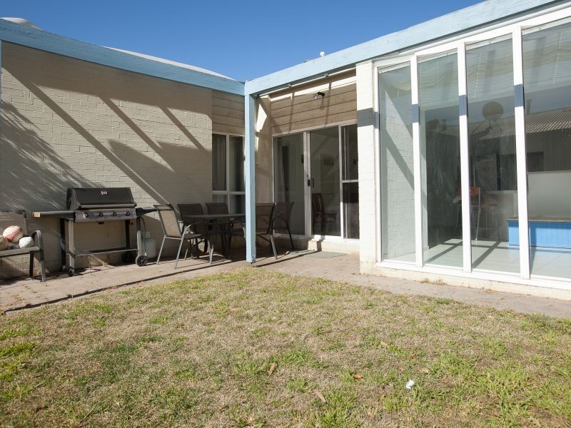 33 Harkness Street, Monash ACT 2904