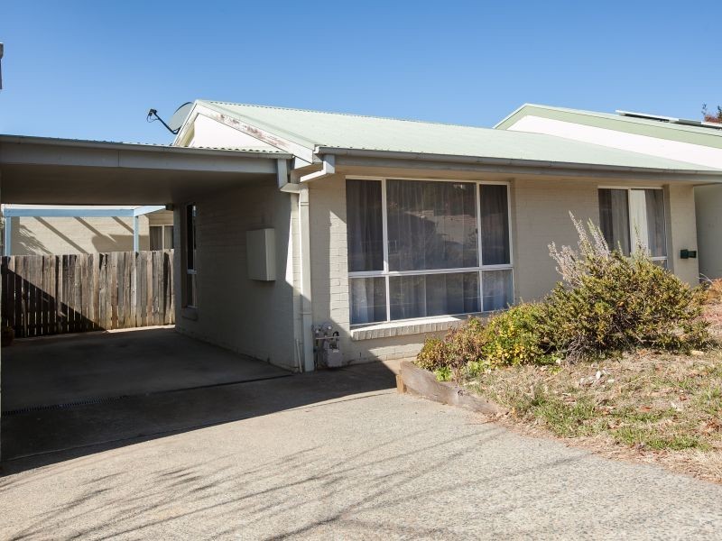 33 Harkness Street, Monash ACT 2904