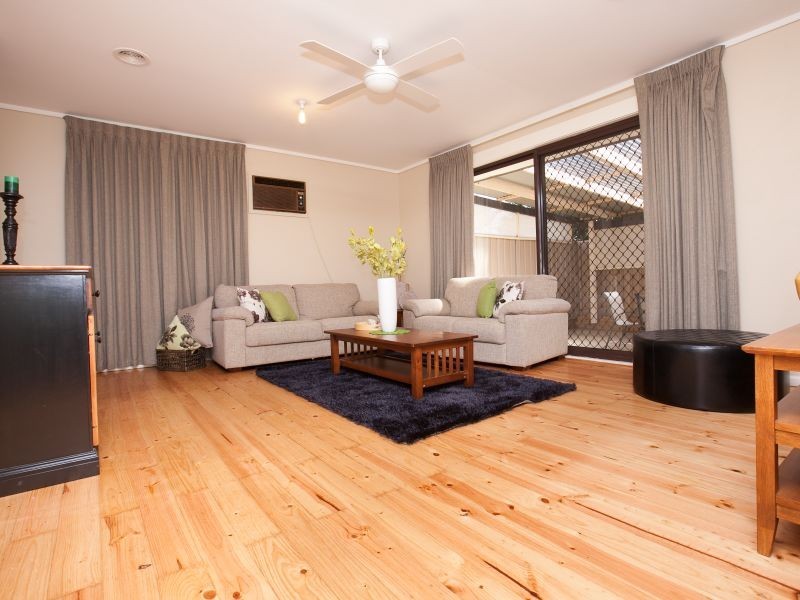 16 Carleton Street, Kambah ACT 2902