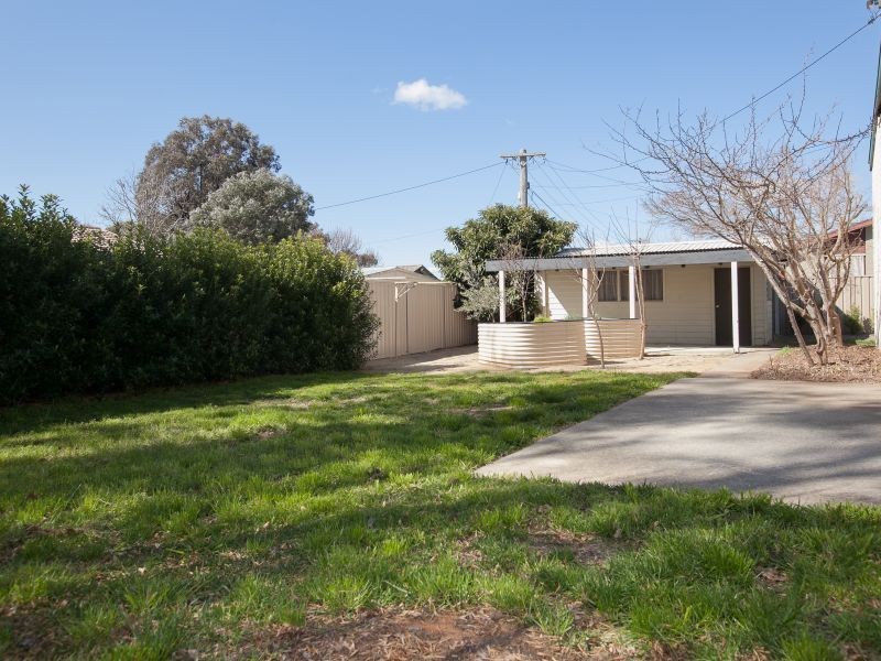 16 Carleton Street, Kambah ACT 2902